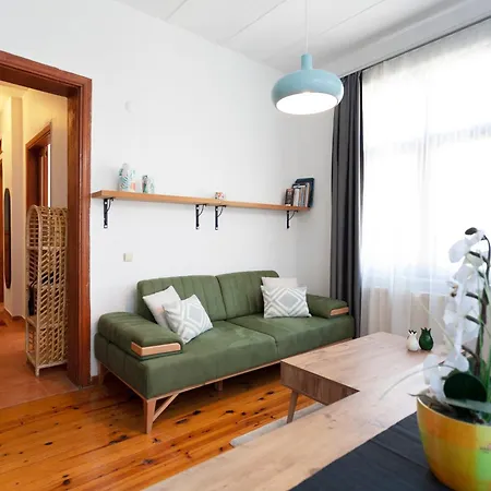 Historic Getaway In Pera דירה