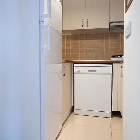 Historic Getaway In Pera Apartment *