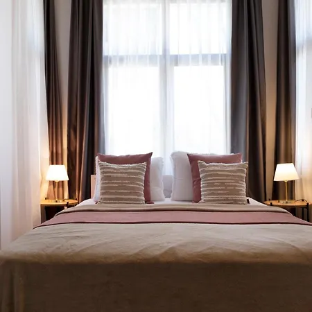 Apartment Historic Getaway In Pera Istanbul